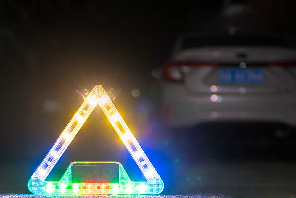 strobe light for roadside vehicle breakdown warning