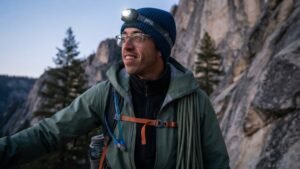 What Are the Essential Features of a Good Headlamp?